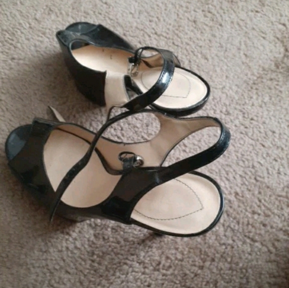 Black Guess open toe heels, 6 1/2 - Picture 2 of 2